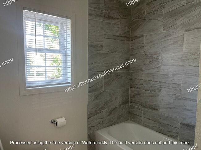Building Photo - Nice Front House In The City Of San Bernar...