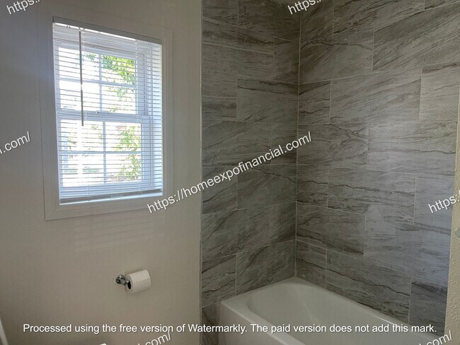 Building Photo - Nice Front House In The City Of San Bernardino