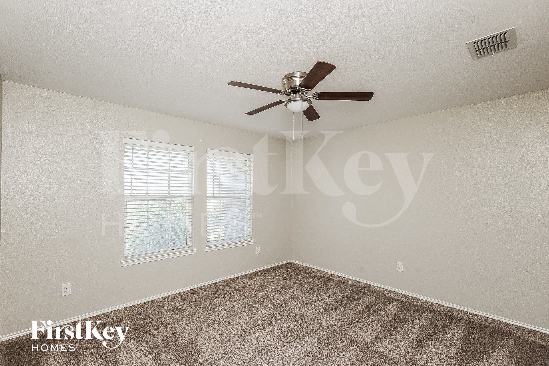 Building Photo - 4516 Mountain Oak St