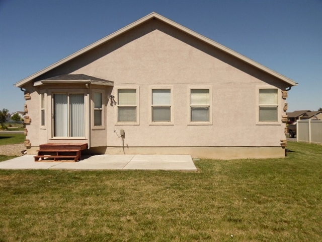 Building Photo - 1449 S 2490 E