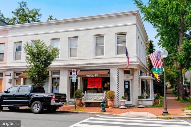 Building Photo - 2516 Q St NW