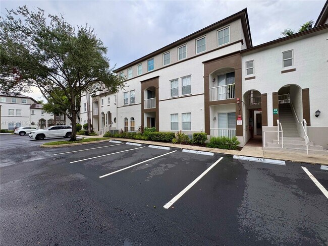 Building Photo - 4351 SW 160th Ave