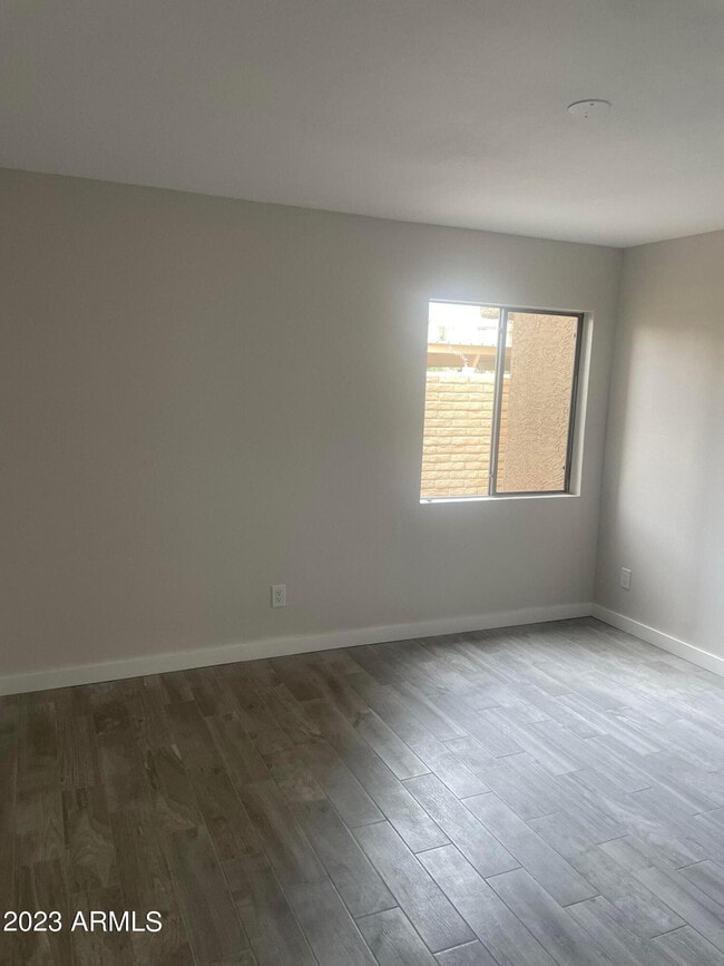 Building Photo - 7950 E Starlight Way