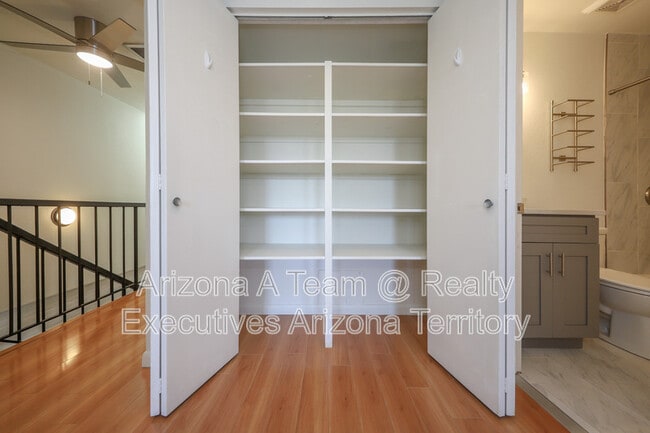 Building Photo - 5701 E Glenn St