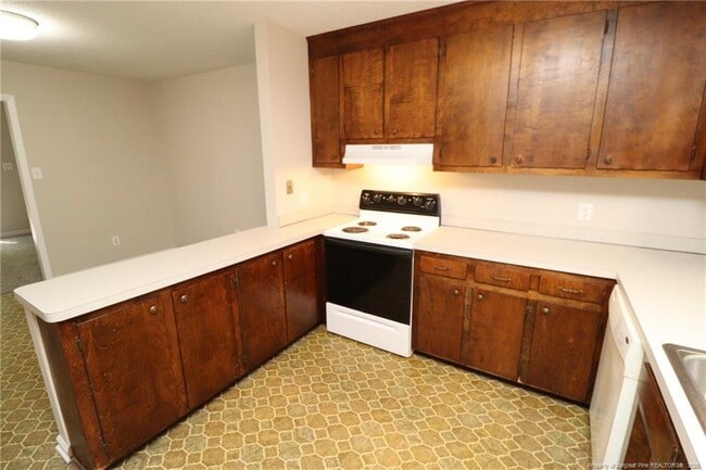 Building Photo - 5215 Deer Haven Dr