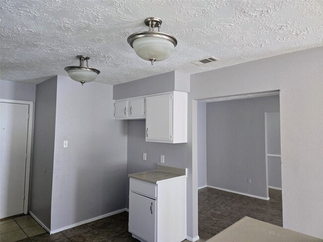 Building Photo - 6515 Bazel Brook Dr