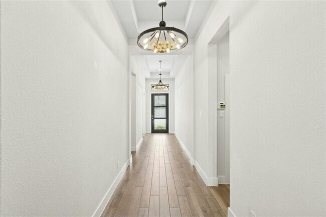 Building Photo - 1121 Spring Gulch Ln