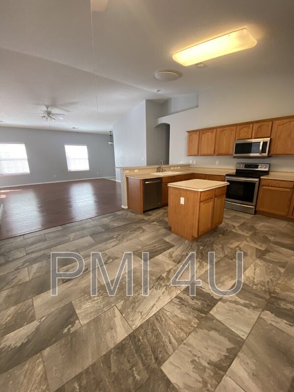 Building Photo - 5504 Mansfield Pl NW