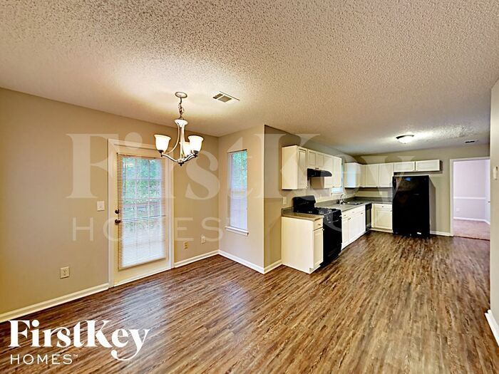 Building Photo - 10697 Tara Village Way