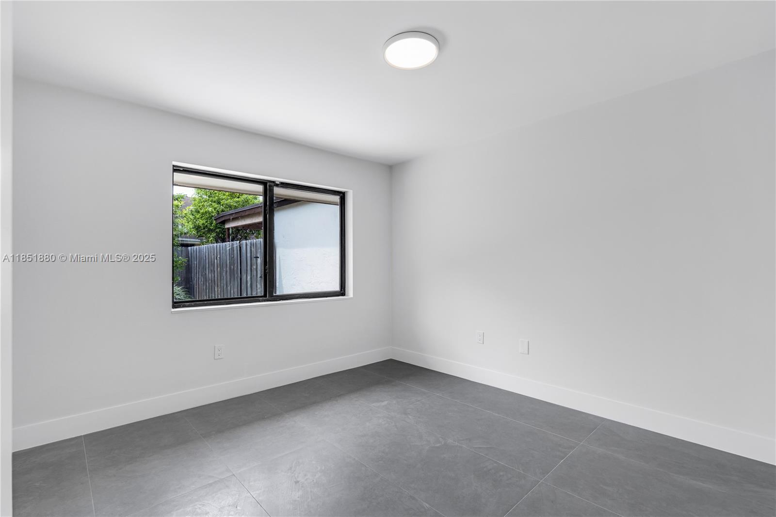 Building Photo - 7106 SW 103rd Pl