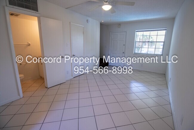 Building Photo - ASK ABOUT OUR SPECIALS! 2/1.5 Townhouse St...