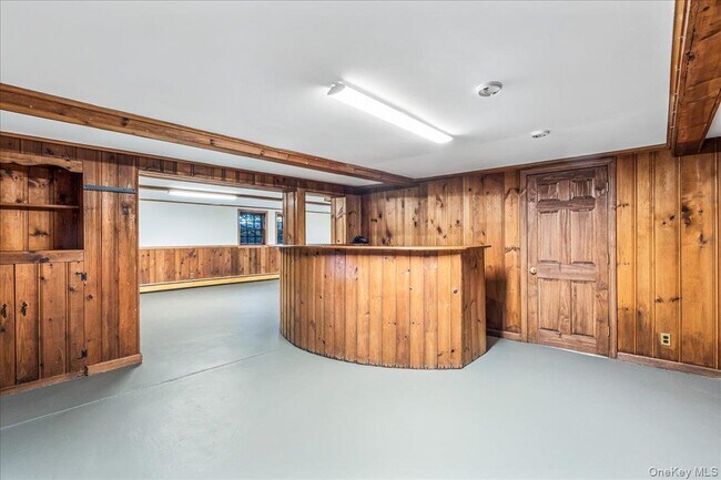 Building Photo - 110 Hegemans Ln