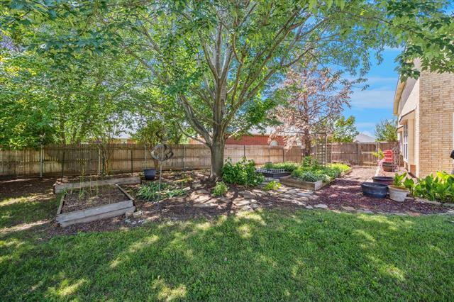 Building Photo - 8408 Island Ct