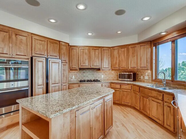 Building Photo - 18605 Overland Trail