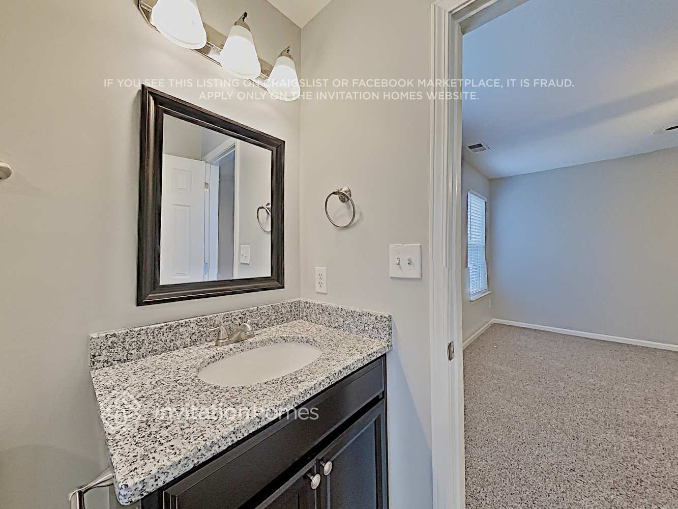 Building Photo - 12122 Stewarts Crossing Dr