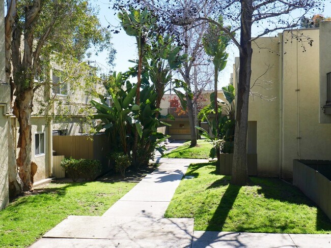 Building Photo - 2850 Reynard Way