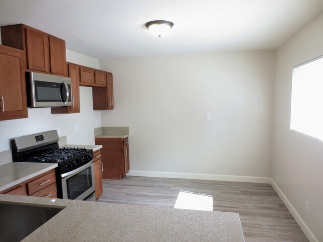 Building Photo - 249 Avenida Rosa