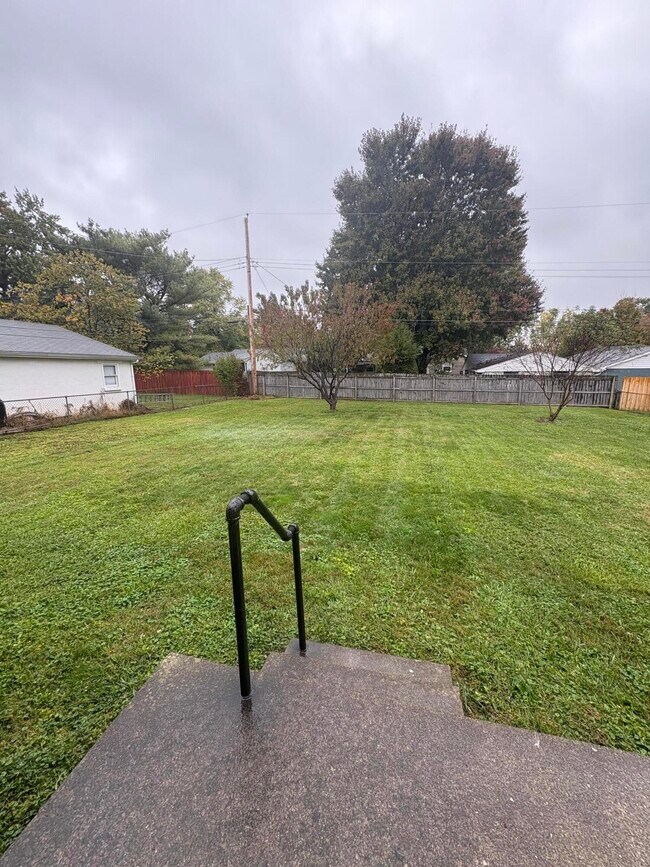 Building Photo - 1117 Meridian Dr