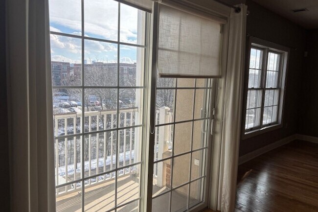 Building Photo - 1210 Windsor Park Ct