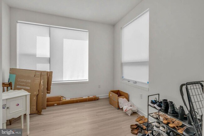 Building Photo - 3000 Schirra Ln