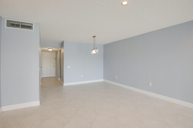 Building Photo - 4272 Deste Ct