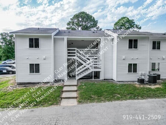 Building Photo - 359 Railroad St