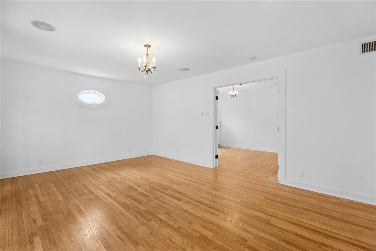 Building Photo - 229 15th St