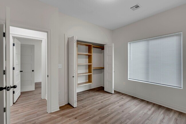 Building Photo - 1719 Jase Ct
