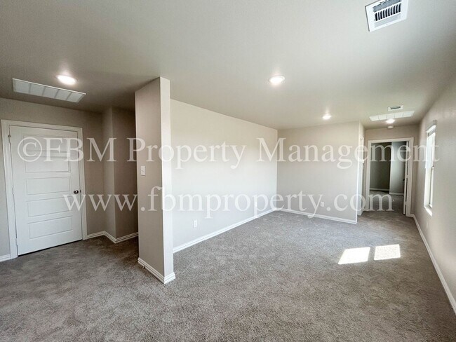 Building Photo - 1773 Ethereal Ln