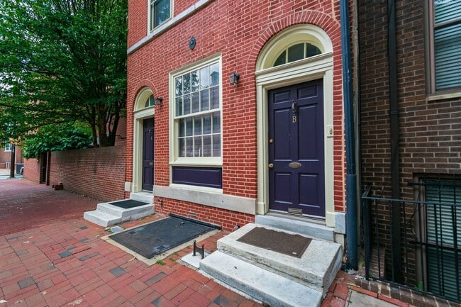 Building Photo - 535 Spruce St