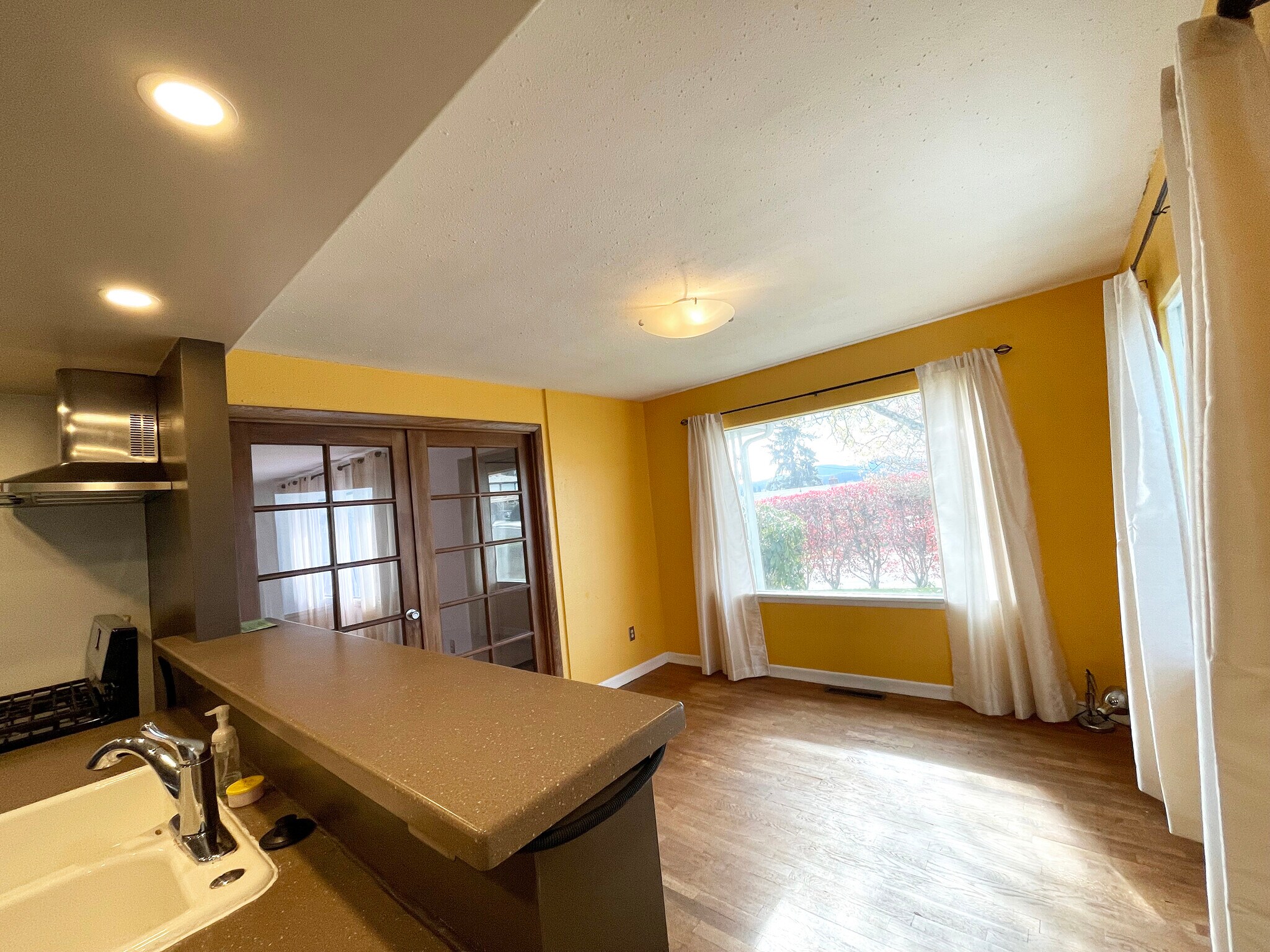 Building Photo - 1616 Perry Ave