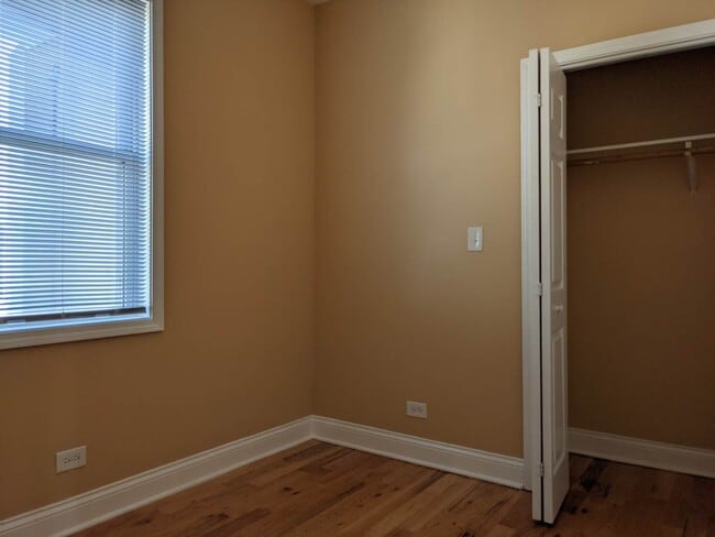 Building Photo - 712 S Aberdeen St