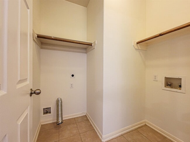 Building Photo - 3611 Cedar Flats Ln