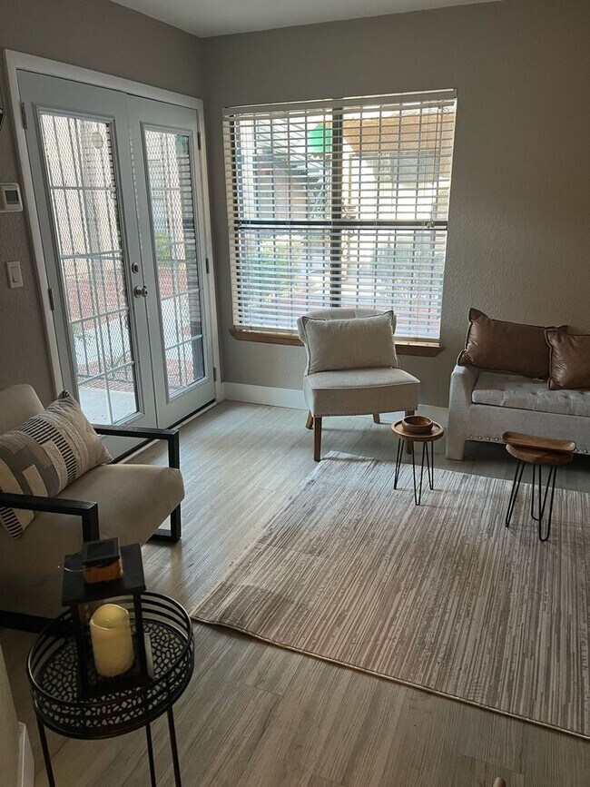 Building Photo - 1 Bedroom 1 Bath In Central Las Vegas