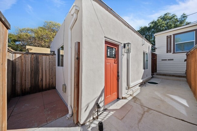 Building Photo - 3553-57 Alabama St