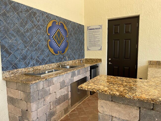 Building Photo - 9905 Baywinds Blvd