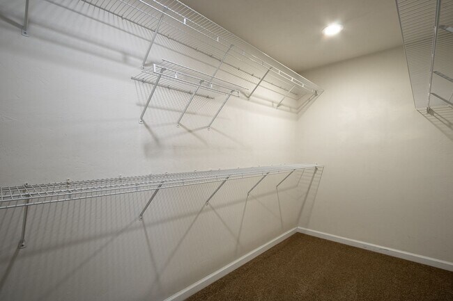 Building Photo - Charming 3BR/2BA Brick Home in the Heart of Newberry – Spacious, Stylish & Move-In Ready!