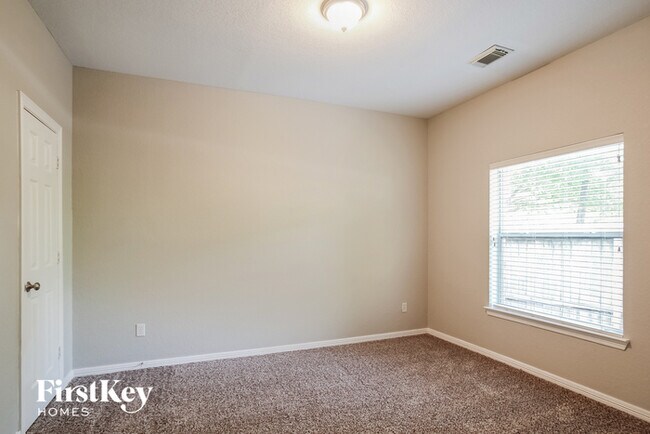 Building Photo - 13203 Redhead Ct