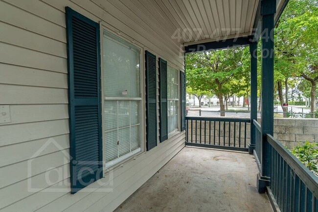 Building Photo - 631 2nd St