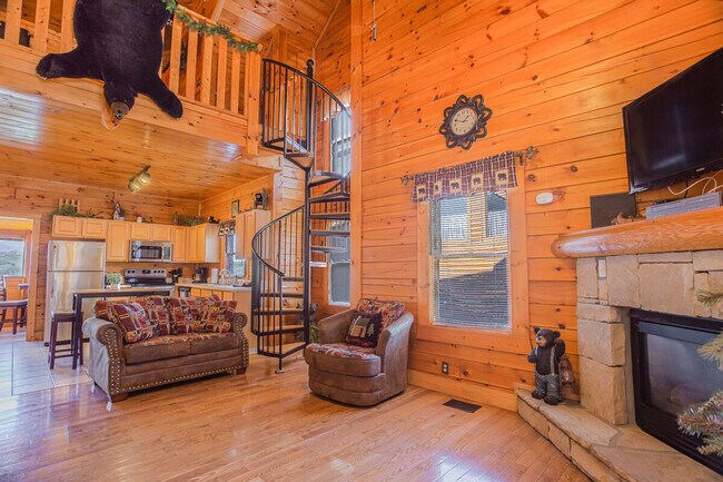 Building Photo - 415 Big Bear Wy