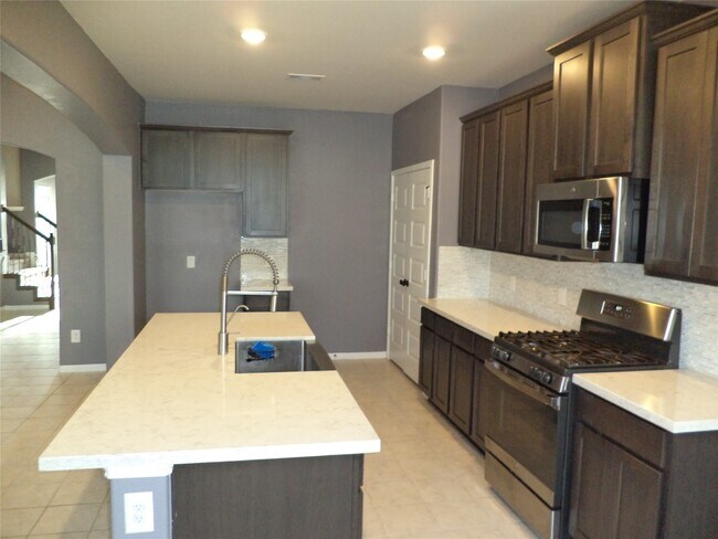 Building Photo - 18669 Blue Spruce Ln