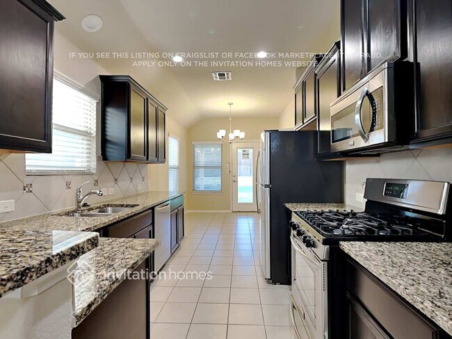 Building Photo - 9813 Fox Squirrel Trail