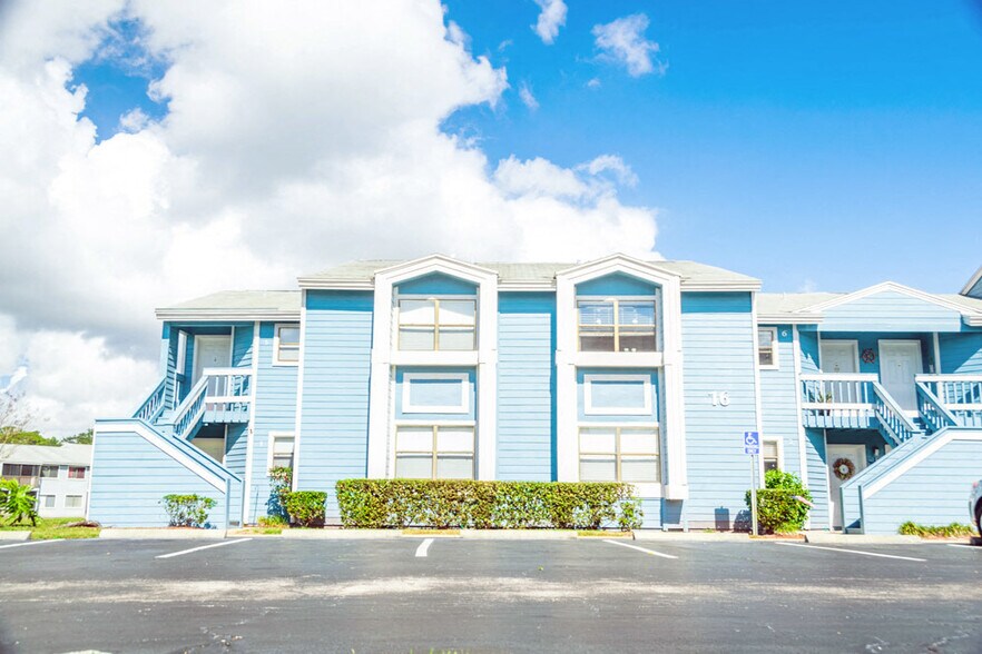 Building Photo - Fisherman's Landing Apartments