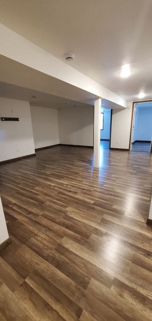 Building Photo - 5 Bedroom Updated Home