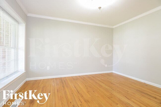 Building Photo - 11321 Amboy Ln