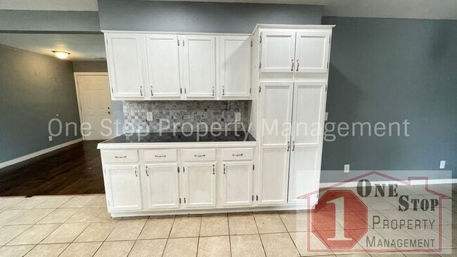 Building Photo - Updated 4 Bedroom, 2 Bath home in South Ka...