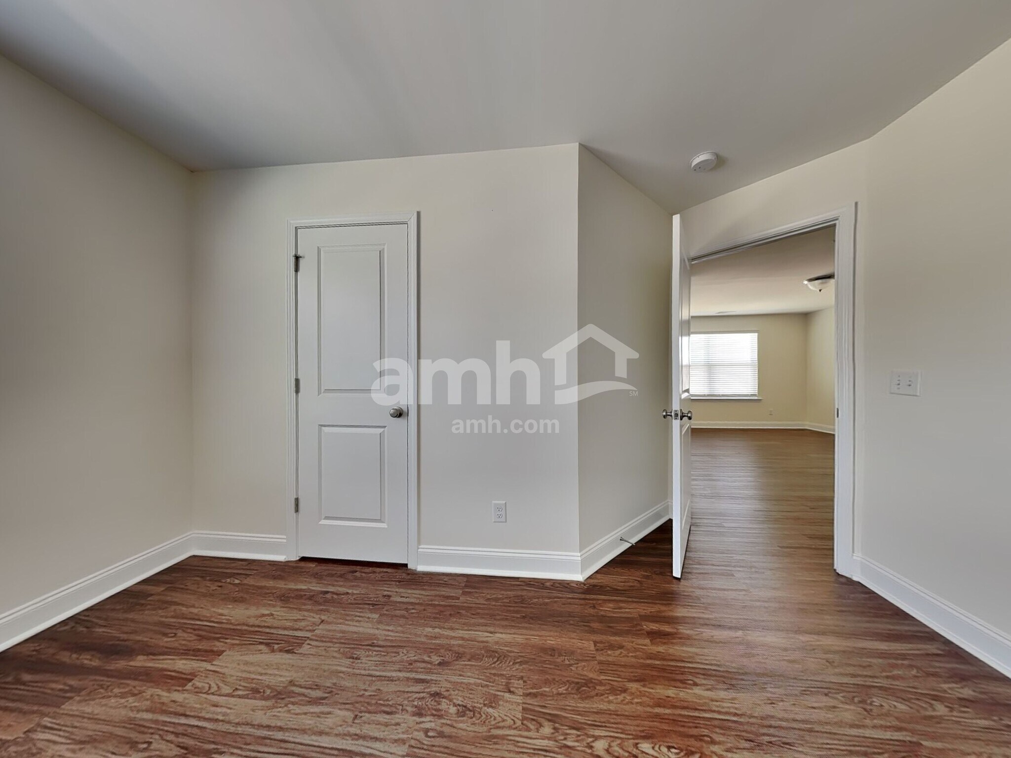 Building Photo - 25 Crabapple Cir