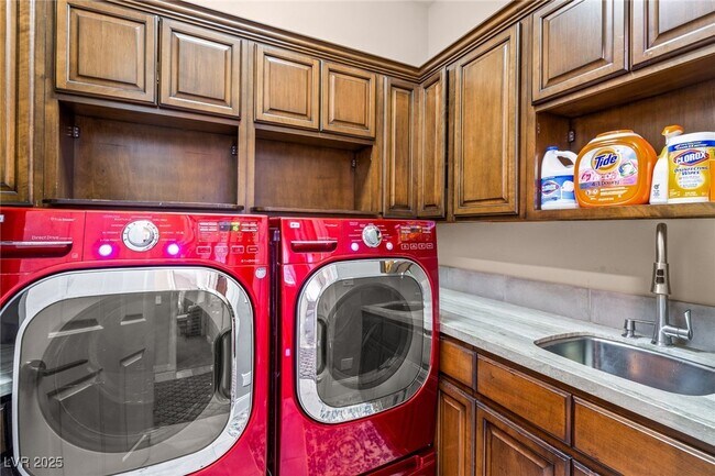 Building Photo - 9500 Balatta Canyon Ct