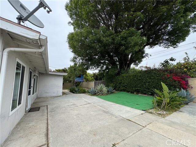 Building Photo - 6975 E El Roble St