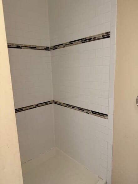 bath - 934 Lehigh St